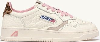 Autry MEDALIST LOW SNEAKERS IN SAND AND LEOPARD LEATHER