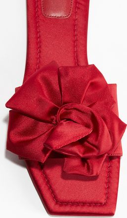 H&M Satinsandalen mit Applikation - Red