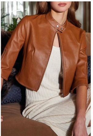 Susan Bender Stretch Leather Crop Zip Sleeve Moto Cross Jacket In Saddle