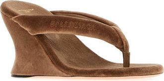 Balenciaga Womens Camel Velvet Thong Wedge Hazelnut Sandali Sandal
