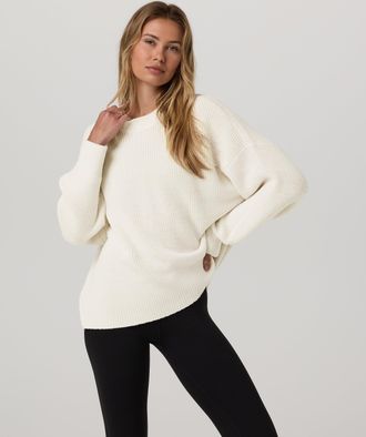 Vuori Clothing Alps Classic Crew Neck T-Shirt Sweater | Marshmallow | XS, Size Extra Small