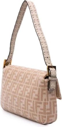 Fendi Pre-owned Shoulder Bags, female, Beige, Size: ONE SIZE Pre-owned Baguette Shoulder Bag