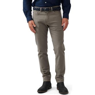 Rodd & Gunn Motion 2.0 Straight Leg Jeans in Pebble at Nordstrom, Size 33