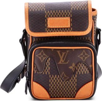 Louis Vuitton Nigo Amazone Limited Edition Giant Damier canvas Nano crossbodytas met monogram - Bruin