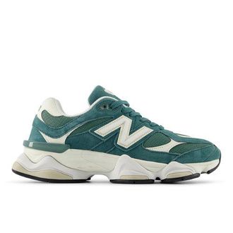 New Balance Unisex 9060 in Verde/Beige, Pelle Scamosciata/Rete, Taglia 38.5
