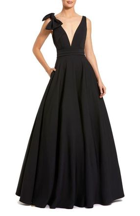 Mac Duggal Womens Crepe Sleeveless Plunge Neck Ballgown With Bow in Black at Nordstrom, Size 14