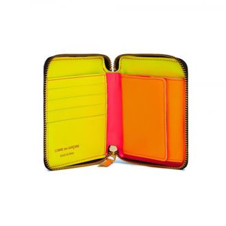 Comme Des Gar&ccedil;ons Super Fluo Wallet - Pink