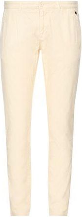 Corneliani PARTES DE ABAJO - Pantalones en YOOX.COM