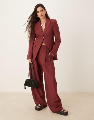 Mango Capsule - Pantaloni a fondo ampio in misto lino color vinaccia in coordinato-Rosso