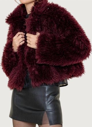 FORE COLLECTION Winnie Faux Fur Coat In Red