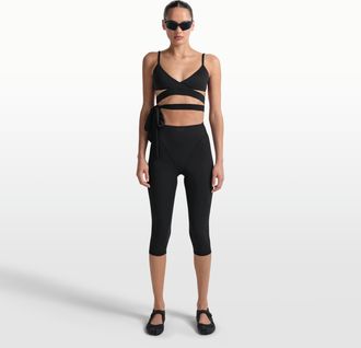Nike Womens SKIMS Matte Wrap Bra in Black | SLSLS10255W-OBD