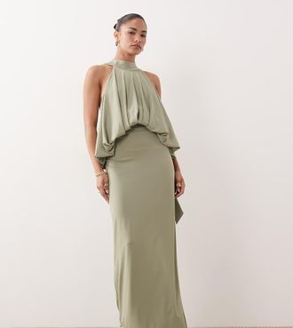 Tfnc Petite Vestito lungo sinuoso accollato allacciato al collo aperto dietro verde oliva