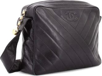 Chanel CC Camera Diagonal Quilted Caviar Medium shoulder bag - Zwart