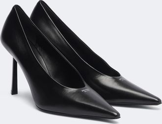 Prada Leather pumps