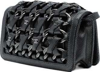 Chanel 2012-2013 CC Metallic Caviar Interlaced Chain Clutch on Strap crossbody bag - Black
