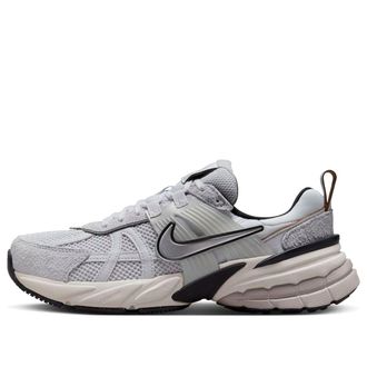 Nike (WMNS) Nike V2K Run Pure Platinum Chrome FN6703-002