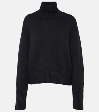 Lisa Yang Dolcevita Fleur in cashmere