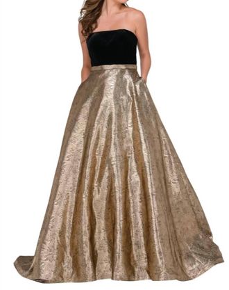 Jovani Sleeveless Metallic Ballgown In Blk/gold