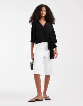 & Other Stories Top avvolgente in cotone nero