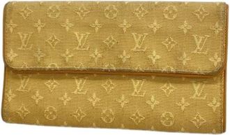 Louis Vuitton Pre-owned Wallets, female, Beige, Size: ONE SIZE Pre-owned Fabric Wallet