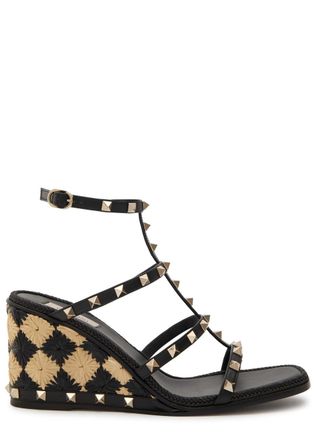 Valentino Garavani Rockstud 90 Leather and Raffia Wedge Sandals - Black - 40 (IT40 / UK7)