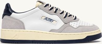 Autry SNEAKERS MEDALIST LOW IN SUEDE E PELLE VAPOR E SPACE
