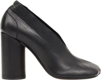 Maison Margiela Sleek Black Leather Court Shoe with Cylindrical Block Heel