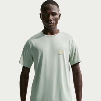 Nike Mens Stride Dri-FIT ADV Short-Sleeve Running Top in Green | IO0543-370