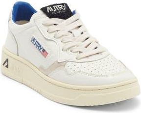 Autry Medalist Low Top Sneaker in Elephant White/Silver/Black at Nordstrom Rack, Size 11Us / 41Eu