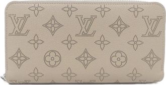 Louis Vuitton Beige Leather Long Wallet (Bi-Fold) (Pre-Owned)