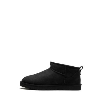 UGG Classic Boot - Black