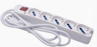 Trade Shop Trade Shop - Multipresa 5 Uscite Universali Spina 16a Cavo 1.5 Mt Interruttore Bianco 80180n