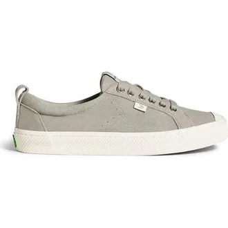 Cariuma Womens Cariuma OCA Low Sneaker Cloud Gray Suede Lifestyle Shoes HAWK996