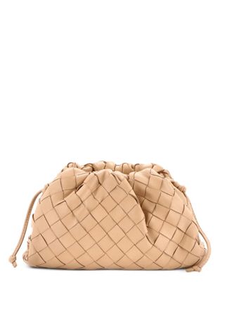 Bottega Veneta The Pouch Intrecciato Nappa Mini crossbody bag - women - Calf Leather - One Size - Neutrals