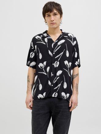 Jack & Jones Kurzarmhemd JACK & JONES JJEJEFF CHARGE RESORT SHIRT SS SN, Herren, Gr. M, N-Gr, schwarz, Web, Obermaterial: 100% Viskose, bedruckt, relaxed fit taill