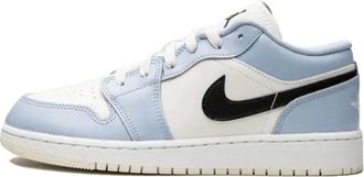 Nike Jordan Lage IJsblauw Zwart Sneakers - Heren - Fitnessschoenen - Veelkleurig - 38 EU - Leer - Fitness