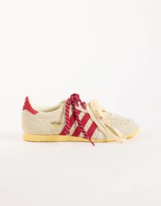 adidas Originals Japan sneakers in crema e rosso-Bianco