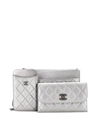 Chanel Multi Pochette Quilted Lambskin Medium crossbody bag - Zilver
