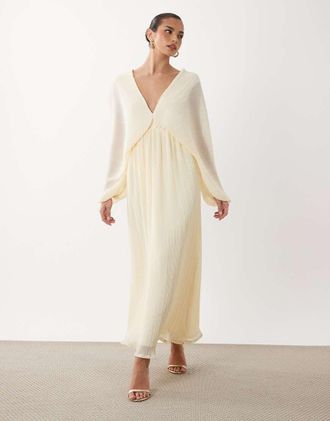 Gina Tricot Gina Tricot - Vestito lungo a pieghe a maniche lunghe vaporoso giallo chiaro