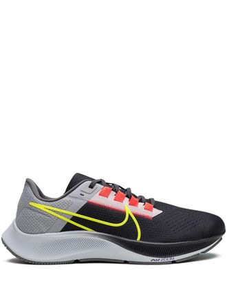 Nike Air Zoom Pegasus 38 sneakers - Zwart