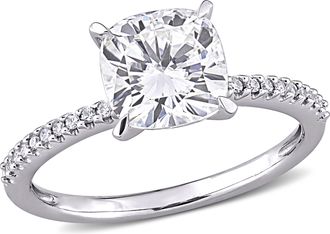 Mimi & Max 2ct DEW Cushion Created Moissanite and 1/10ct TW Diamond Engagement Ring in 14k White Gold