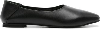 Manu Atelier Manu leather ballerina shoes - women - Leather - 40 - Black