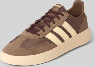 adidas Sneaker mit labeltypischen Streifen Modell BARREDA DECODE in Hellbraun, Größe 42