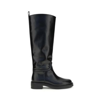 Stuart Weitzman Black Calf Leather Bos Taurus Flat Womens Boots
