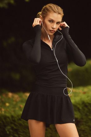 Alo | Victory Running Short in Black, Size: Medium