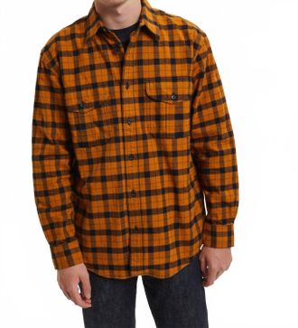Filson Alaskan Guide Shirt In Pecan/black Plaid