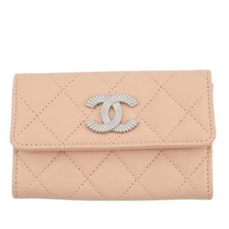 Chanel Pre-owned Wallets, female, Beige, Size: ONE SIZE Pre-owned Quilted Caviar Card Holder