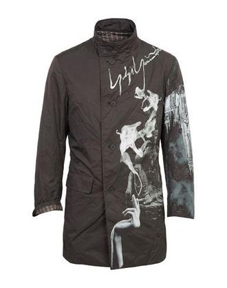 Yohji Yamamoto ROPA DE ABRIGO - Plum&iacute;feros y acolchados en YOOX.COM