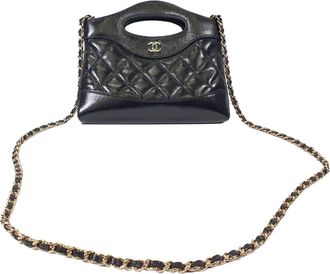 Chanel Chanel Fijn Gequilt Nano 31 Shopper in Zwart Kalfsleer