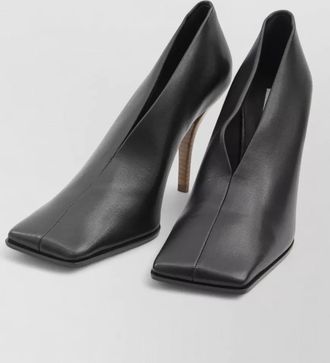 Alaia leather pumps